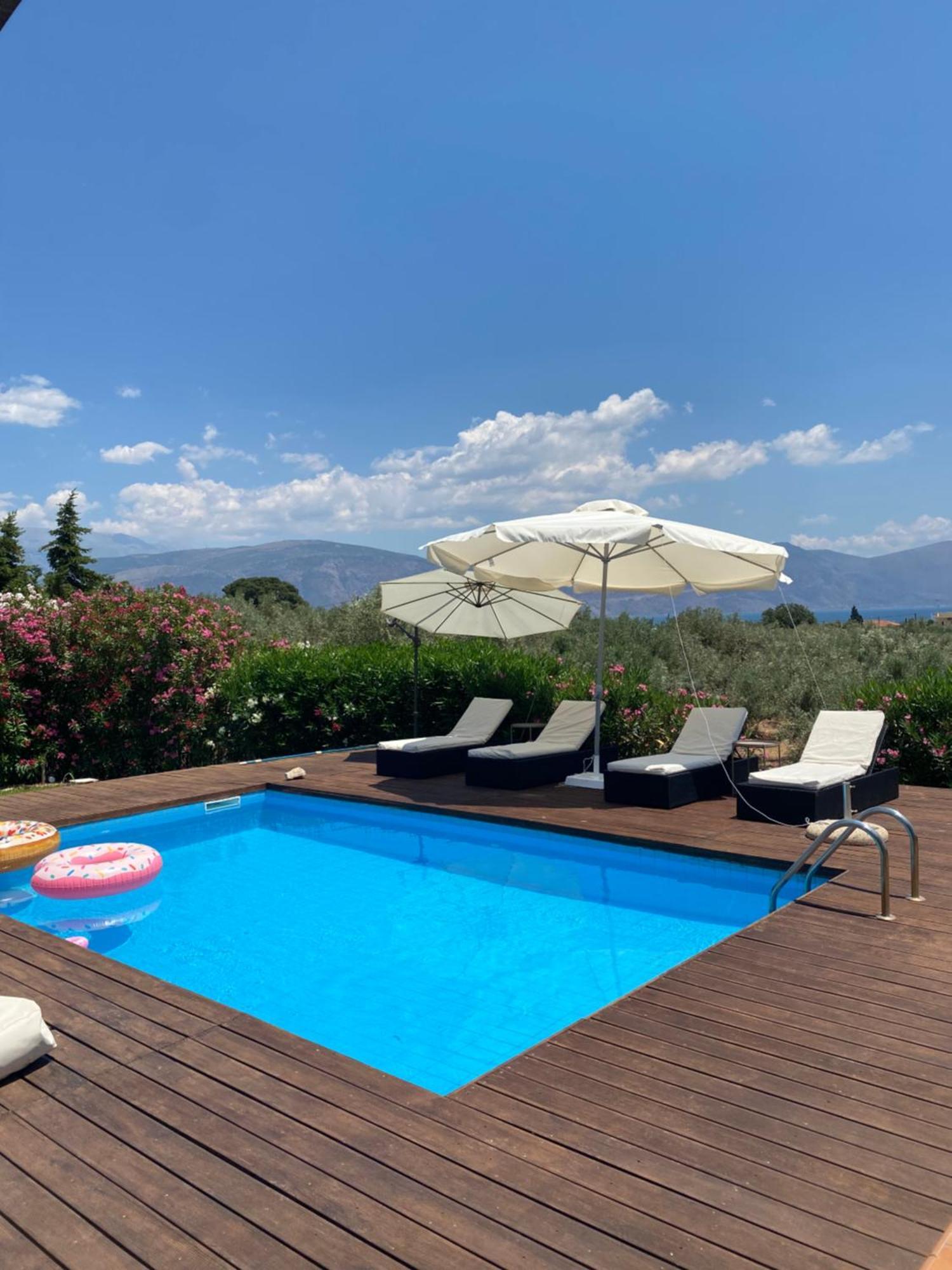 Georges Villa Galaxidi, Family, Pool And Garden Luaran gambar